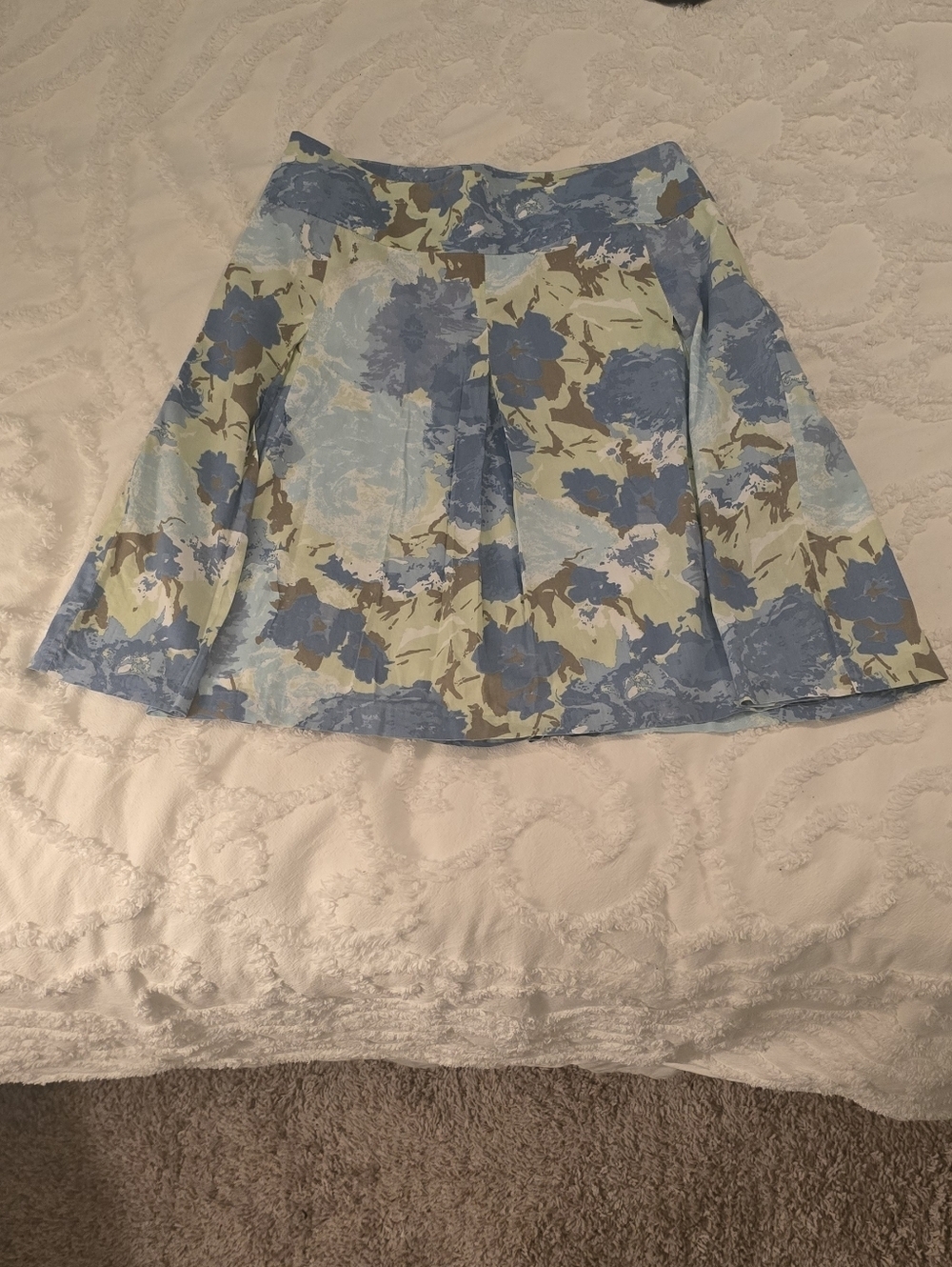 Talbots Pleated Floral A-Line Skirt in Light Blue and Cream, Size 10P (#7)